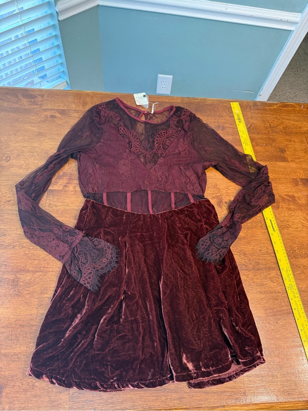 Free People Marlie Velvet Lace Mini Dress Burgundy Garnet Long Sleeve Size Med